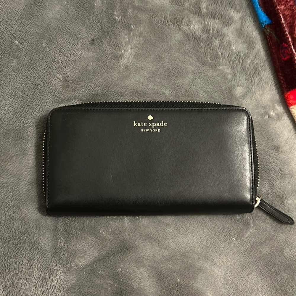 Large Kate Spade Wallet